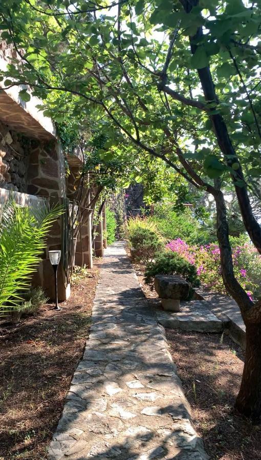 Hotel L'Oasi Cala Gonone Bagian luar foto