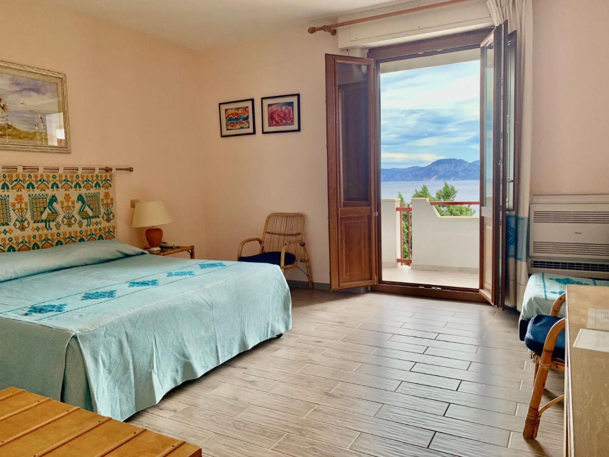 Hotel L'Oasi Cala Gonone Bagian luar foto