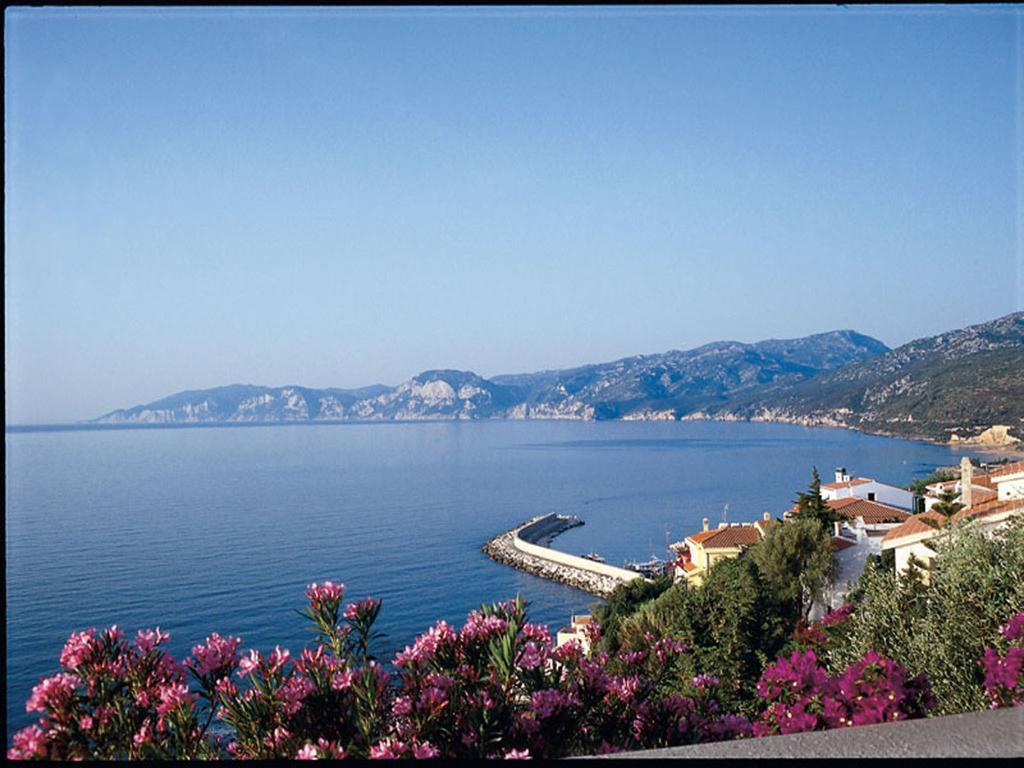 Hotel L'Oasi Cala Gonone Bagian luar foto