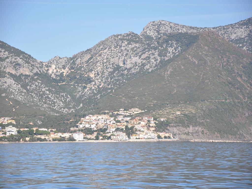Hotel L'Oasi Cala Gonone Bagian luar foto